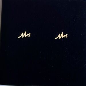 NEW Mrs. Earrings